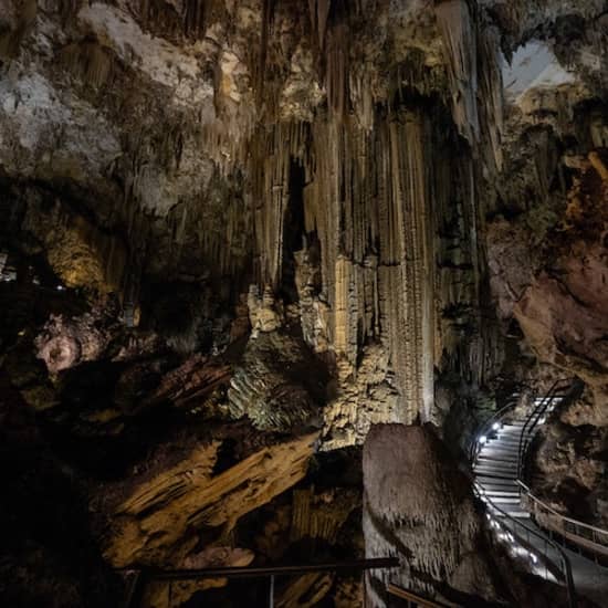 ﻿Nerja Cave