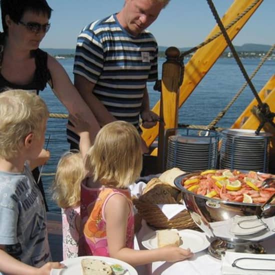 3-Hour Norwegian Evening Cruise Aboard a Wooden Sailing Boat on the Oslo Fjord