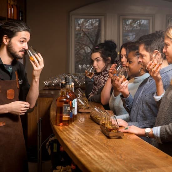 Irish Whiskey Museum - Valentine's Day experience in Irish Whiskey Museum