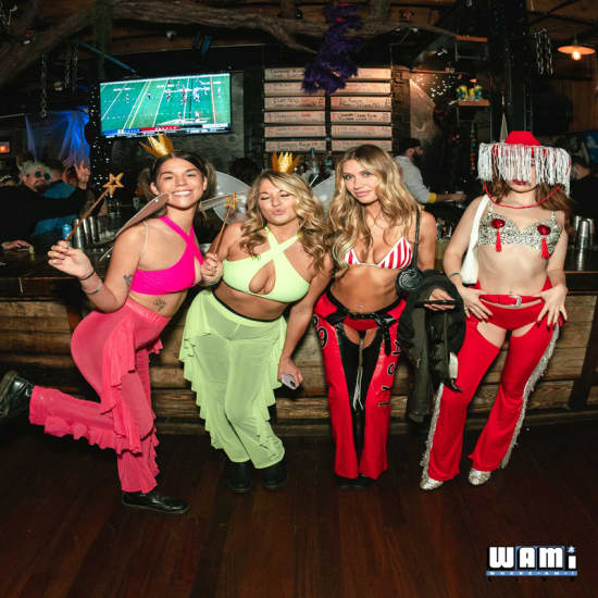 ﻿The Boos & Booze Chicago Halloween Bar Crawl | Lake View