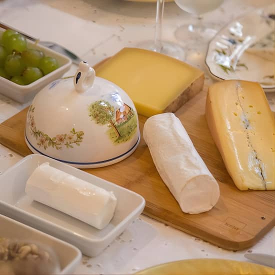 Dégustation de fromages et de vins dans le quartier latin avec le chef Alex