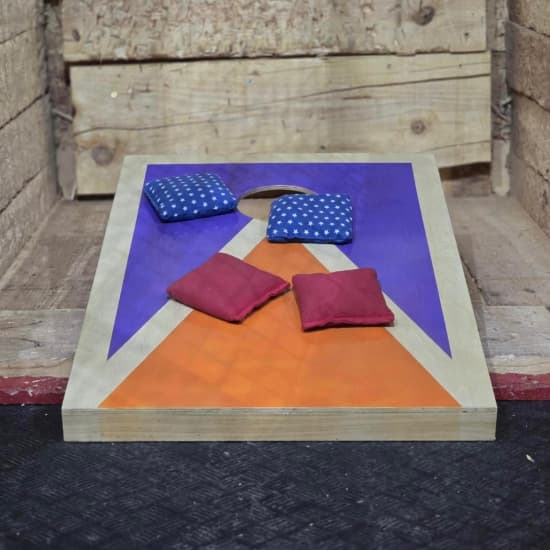 ¡Reto de Cornhole + bebida + palomitas por solo 9 €!