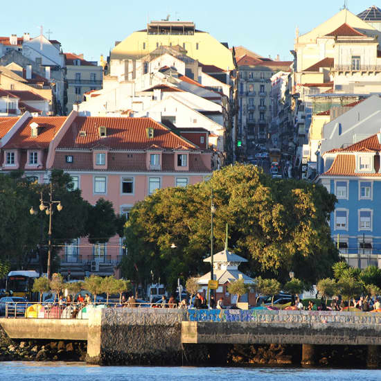 Passeio de veleiro pela Lisboa antiga ou ao pôr do sol