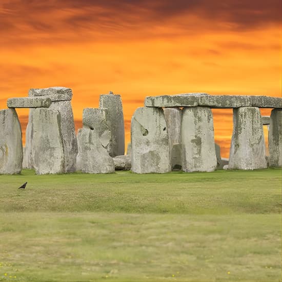Stonehenge Inner Circle and Bath Tour with Dinner