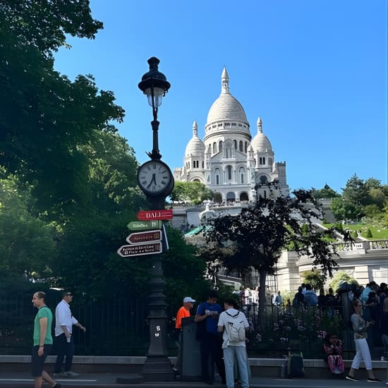 Visit Sacré-Coeur: Small-Group Walking Tour in Montmatre