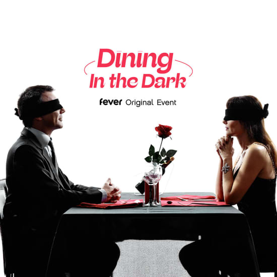 Dining in the Dark: jantar às escuras no Terraço Editorial