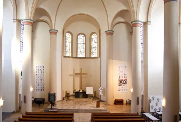Crosses Church