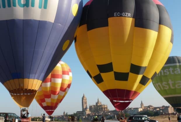 Festival de Globos 2026. Desayuno en el Hotel Real Segovia 1