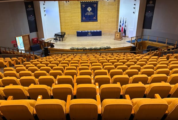 San Sebastián University
