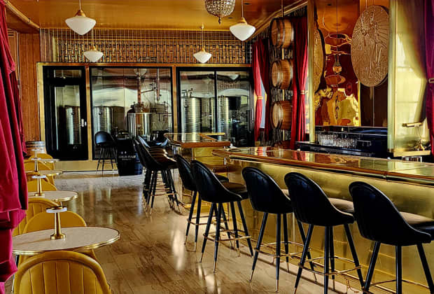 Gold Bar Whiskey Distillery Tasting Room