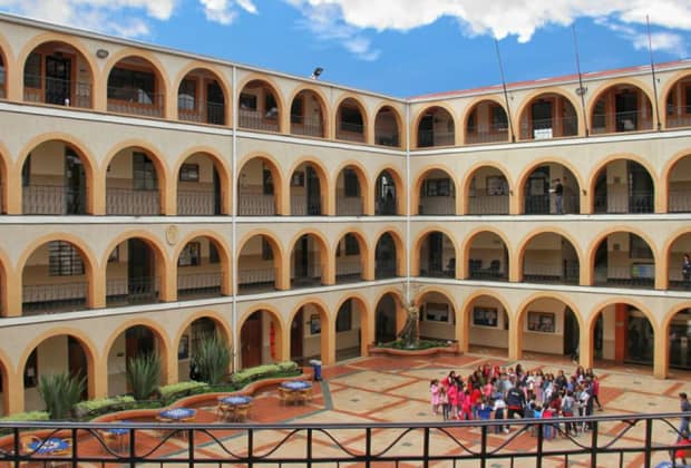 Universidad Santo Tomás - Campus Centro Histórico