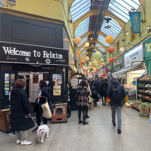 Walking Tour of Brixton in Spanish