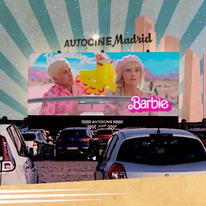 ﻿Barbie at Autocine Madrid