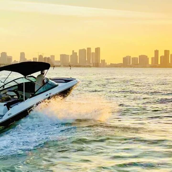 Fantastic Adventure on Miami waters - sandbars, sightseeing and +