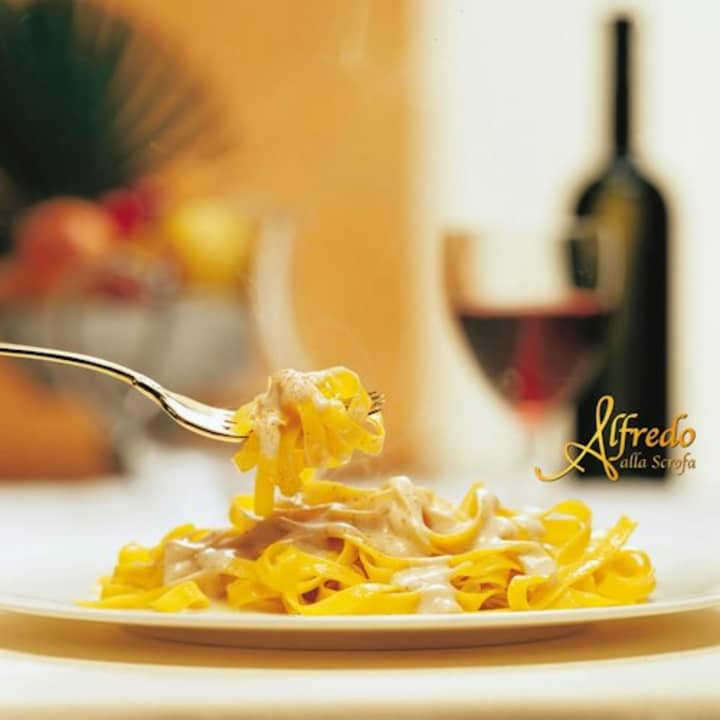 ﻿Alfredo alla Scrofa Restaurant: Menu with the original Fettucine Alfredo