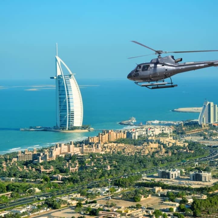 Dubai Scenic Helicopter Tour: Vision Tour (22 Minutes)