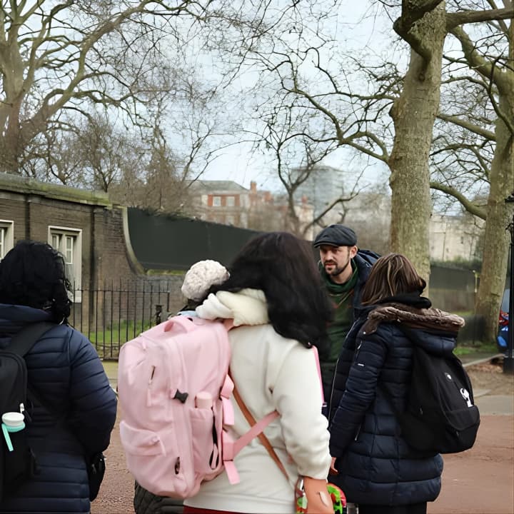 ﻿Majestad en movimiento Explorando el legado real de Westminster