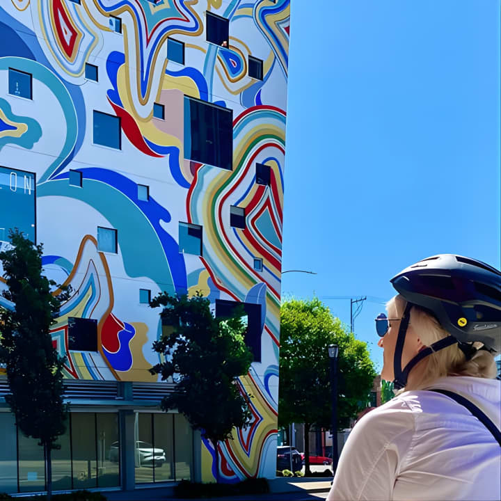 Street Art of Portland 2-Hour Bike Tour