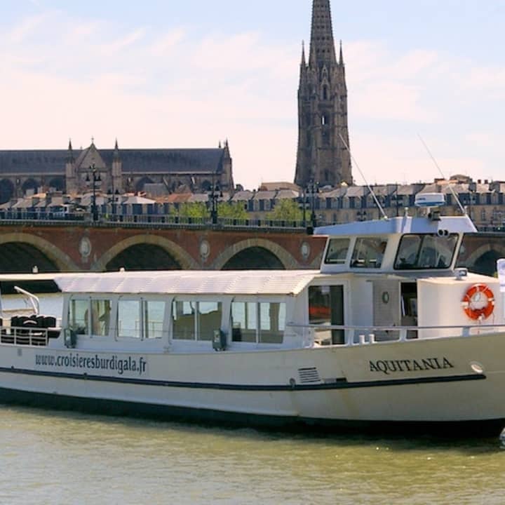 Bordeaux au fil de l'eau