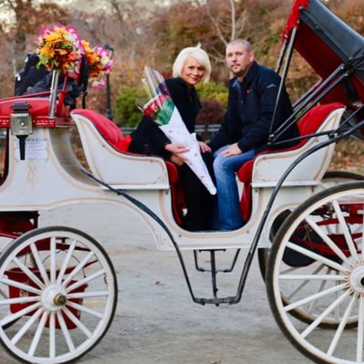 ﻿60 min de paseo sorpresa en carruaje para pedir matrimonio