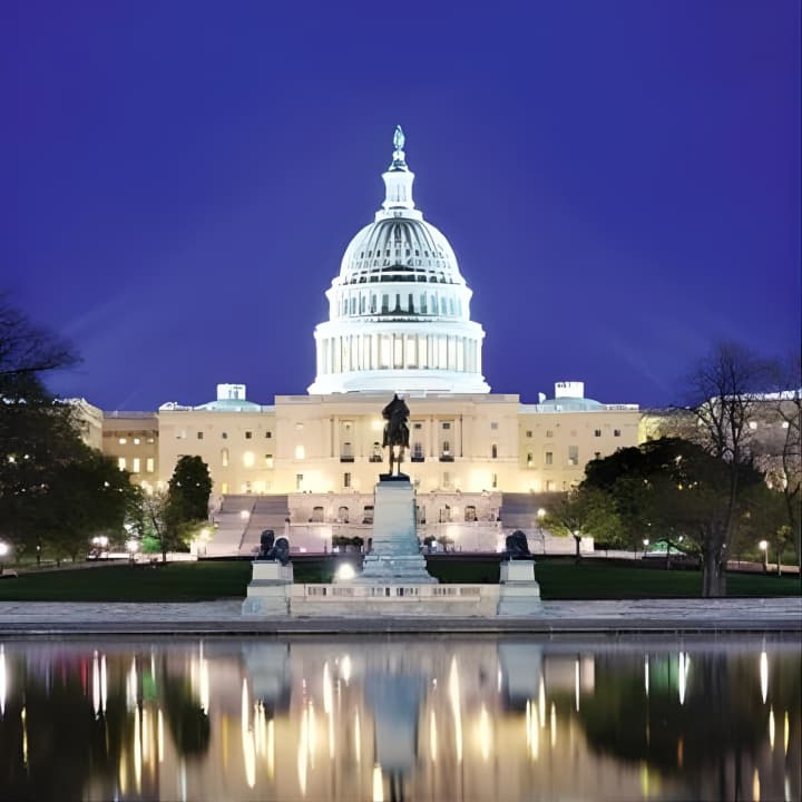 Night City Tour with Optional Air & Space or Washington Monument