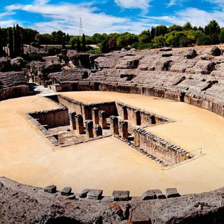 ﻿visit the locations of the series Game of Thrones in Italica!