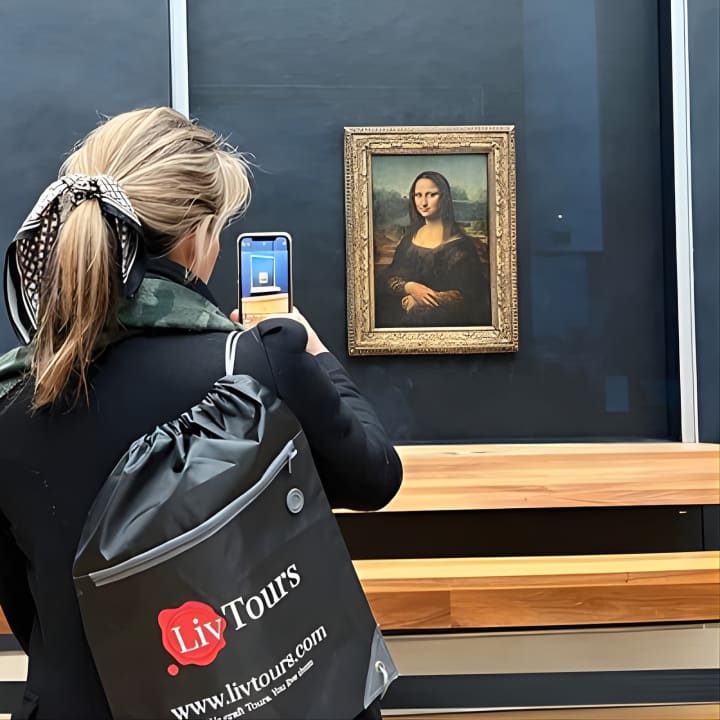 Louvre Max 6 People Small-Group Tour with Mona Lisa First Viewing