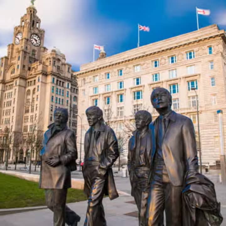 Qualified Guide: Liverpool Waterfront, City Centre & Beatles Tour