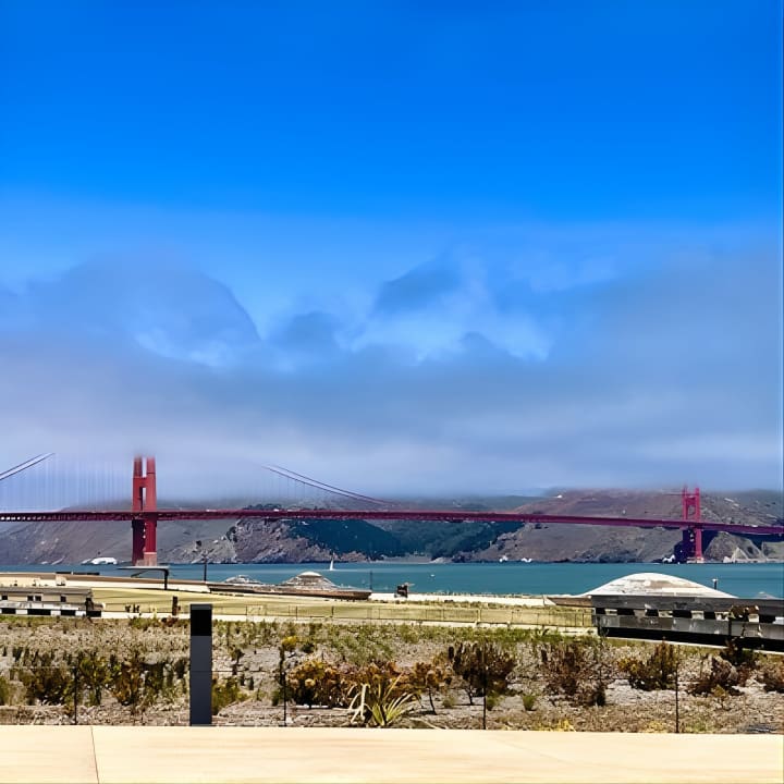 Presidio Walk to the Golden Gate Bridge