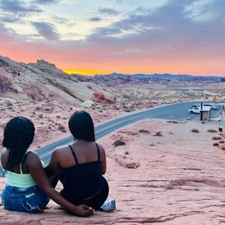 Valley of Fire: Guided Sunset Tour from Las Vegas