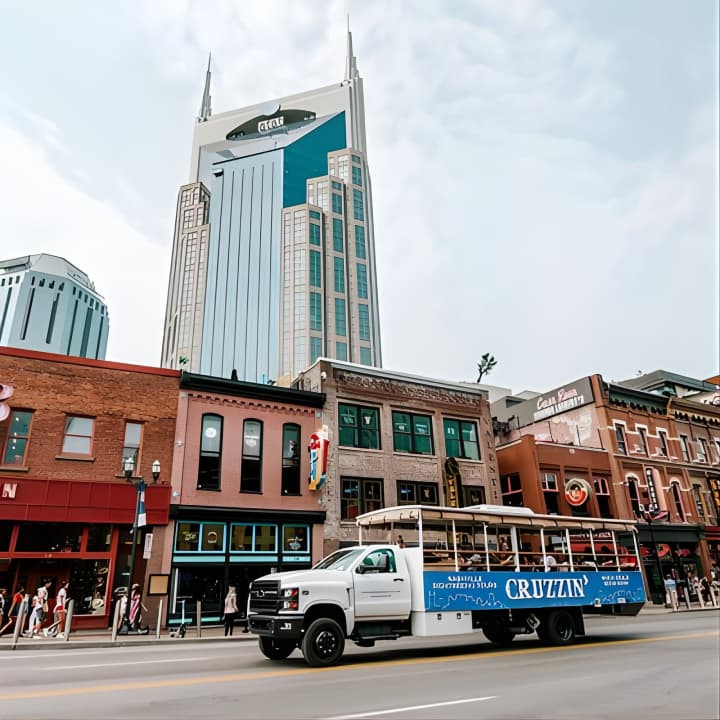 Cruising Nashville Narrated Sightseeing Tour by Open-Air Vehicle