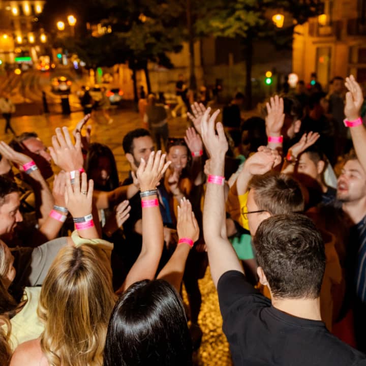 Alcohol-Free Lisbon Pub Crawl: Zero Proof Party