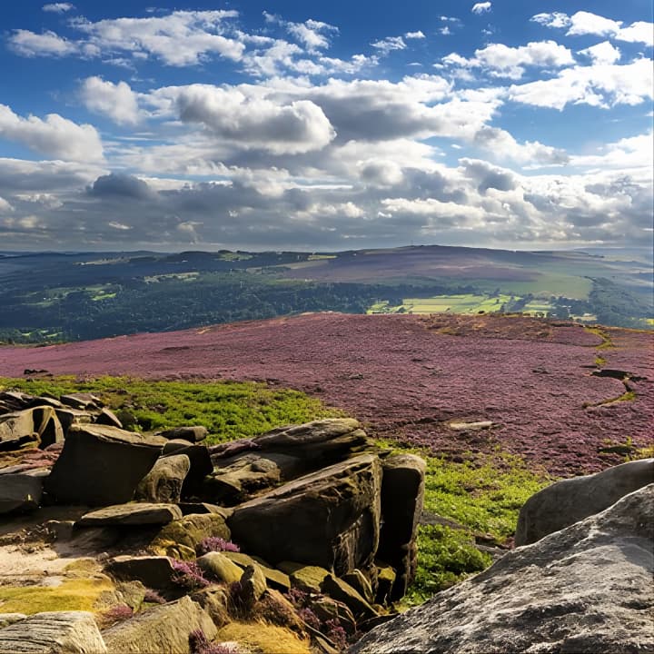 Chatsworth and Peak District Small-Group Tour from Manchester