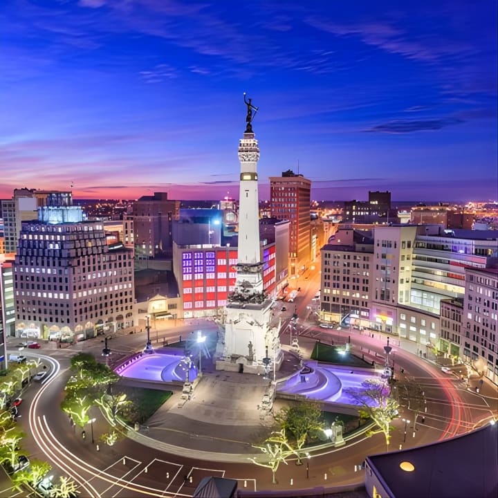 Smartphone-Guided Walking Tour of Downtown Indianapolis Sights & Stories