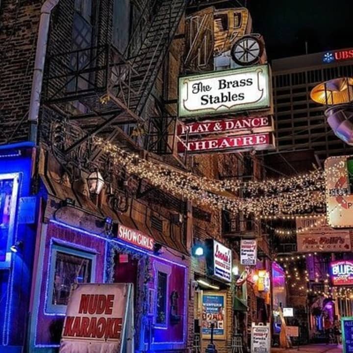 Booze, Bootleggers & Banshees: Music City's Haunted Pub Crawl