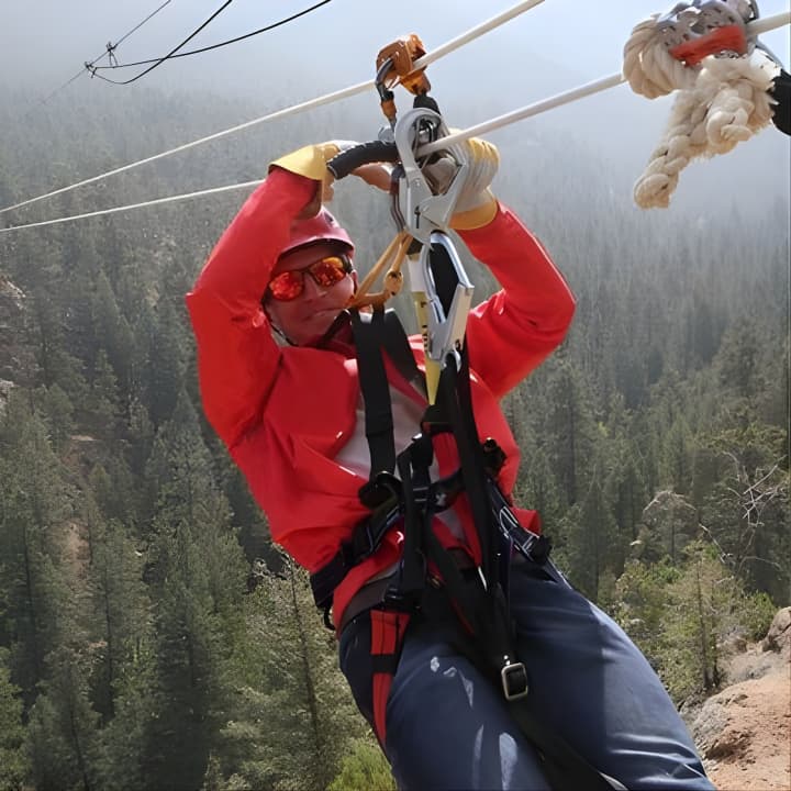 Fins Course Scenic Zipline Tour