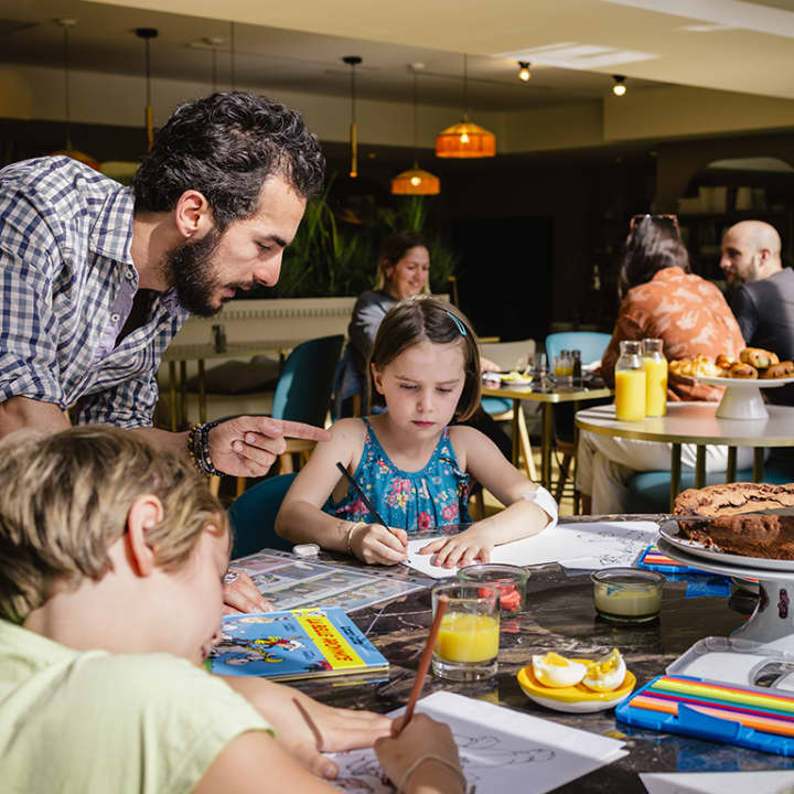 Brunch & Atelier créatif pour enfants à Jolia Restaurant Suresnes