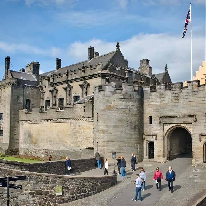 Day Trip to Loch Lomond and Trossachs National Park with Optional Stirling Castle Tour from Edinburgh