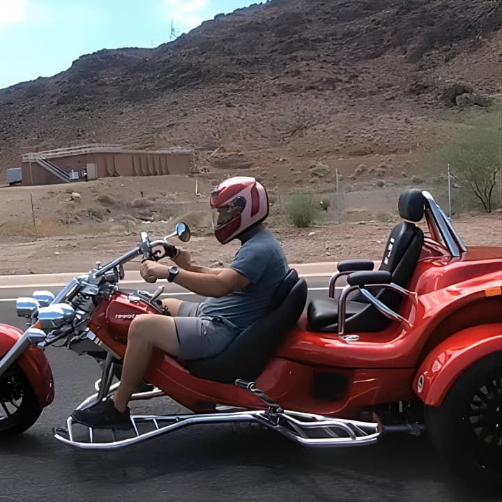 ﻿Recorrido guiado en triciclo o tirachinas por el Strip de Las Vegas y Red Rock Canyon