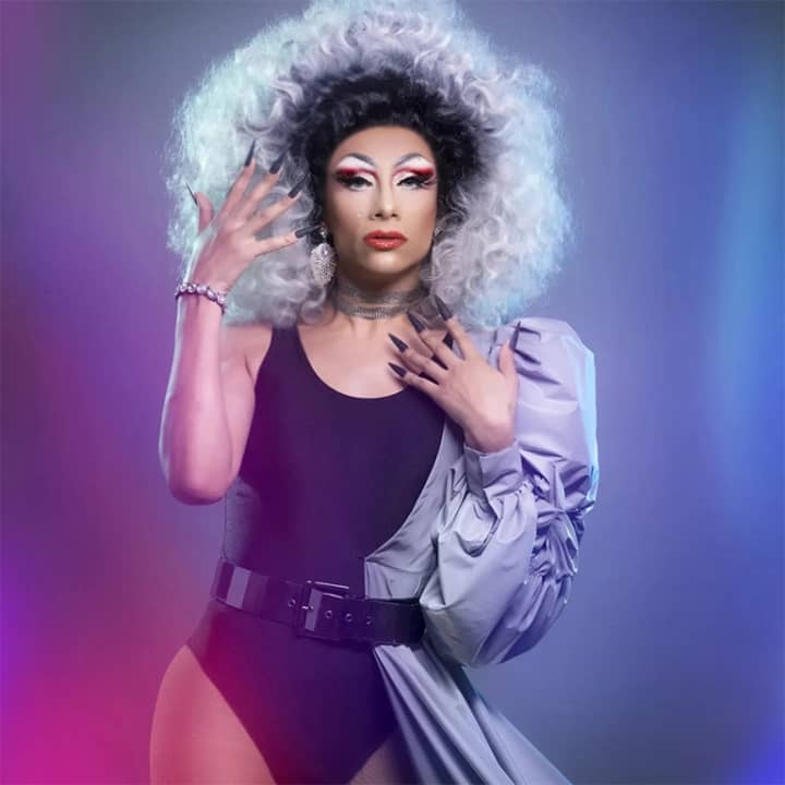 Una noche drag en el Sky Bar de Axel Hotel