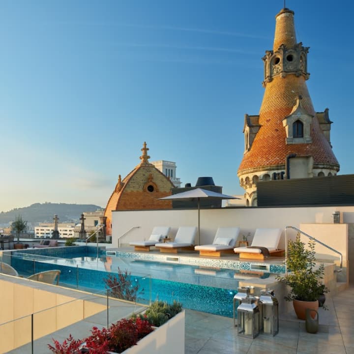 Rooftop Yoga en el Hotel ME Barcelona