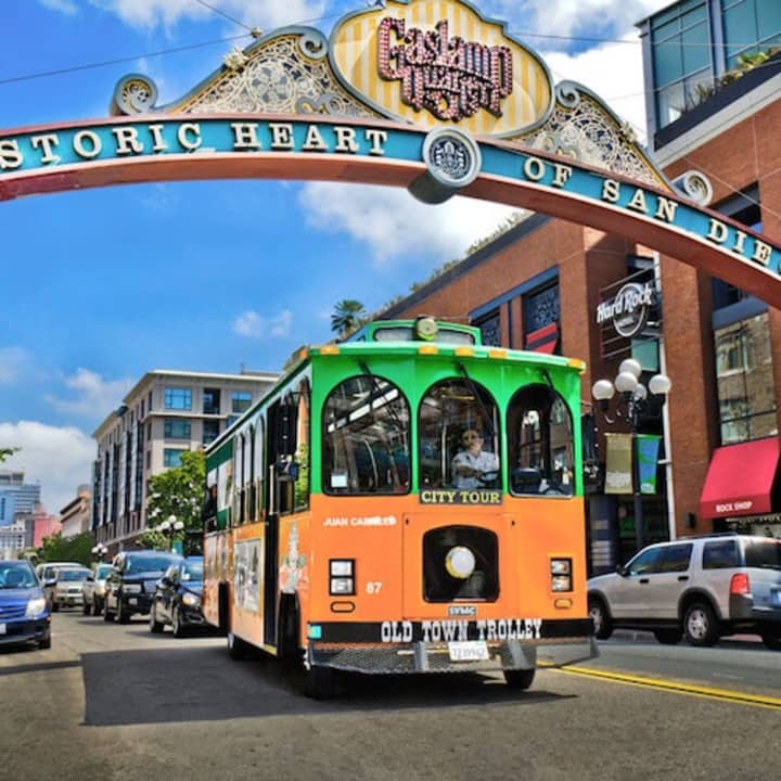 San Diego: City Lights Night Tour by Trolley