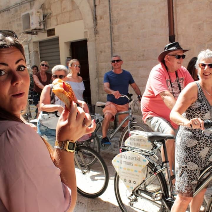 Bari Street Food: Tour a piedi o in bicicletta