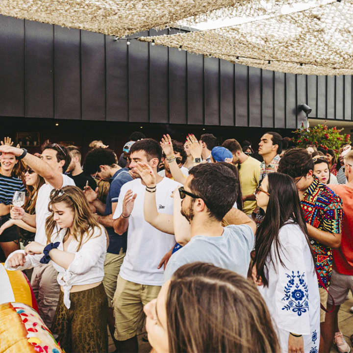 Freshy Rooftop Party: House, Funky & Disco en una terraza