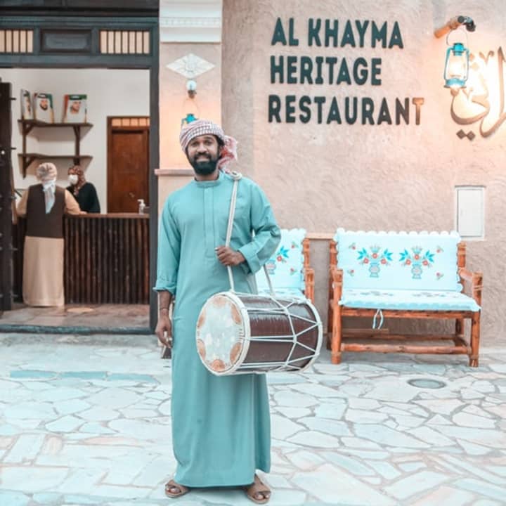 المطبخ الإماراتي العرقي في بيت الخيمة التراثي