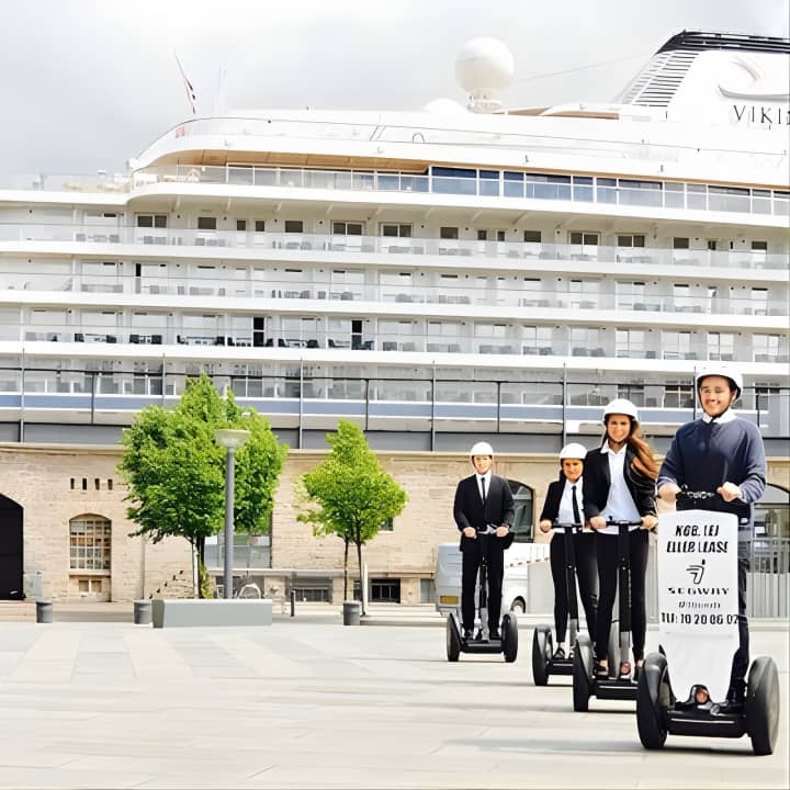 Udflugt til lands: 2-timers Segway-krydstogt i København