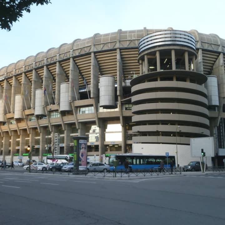 ﻿visit the Santiago Bernabéu Stadium!