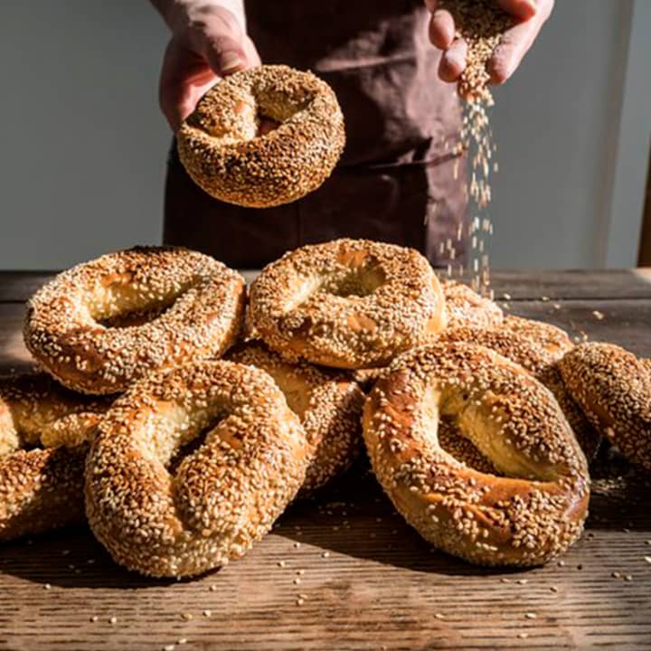 ﻿Learn how to make Montreal bagels!