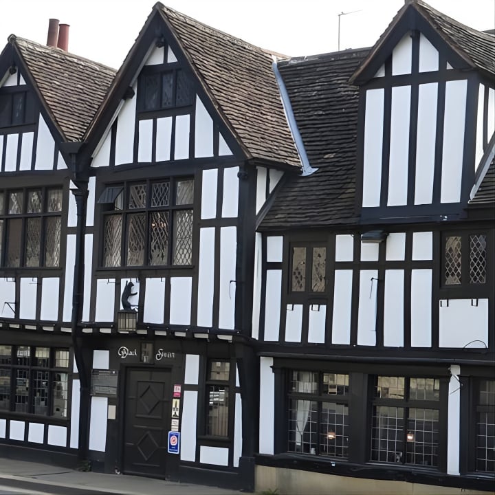 Historical Pub Walking Tour in York 