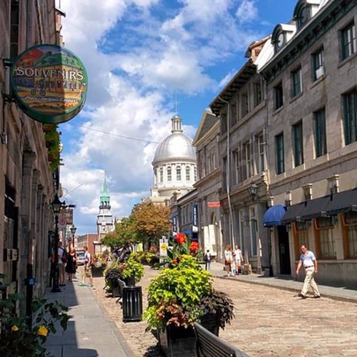 ﻿Walking tour of the history of Old Montreal